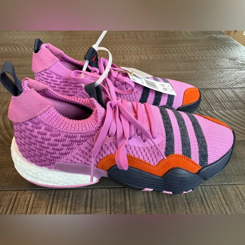 Adidas Trae Young 2 Men’s Sneaker Size 10 OR Women’s Size 11 (NWT)
